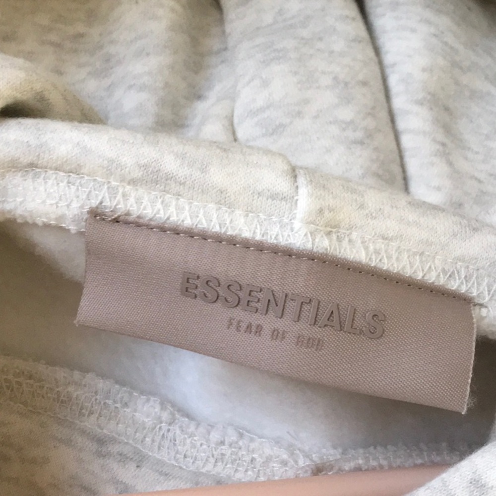 ESSENTIAL-“FEAR OF GOD”OATMEAL- GRAY LOGO HOODIE/UNISEX/NEW - Picture 6 of 9